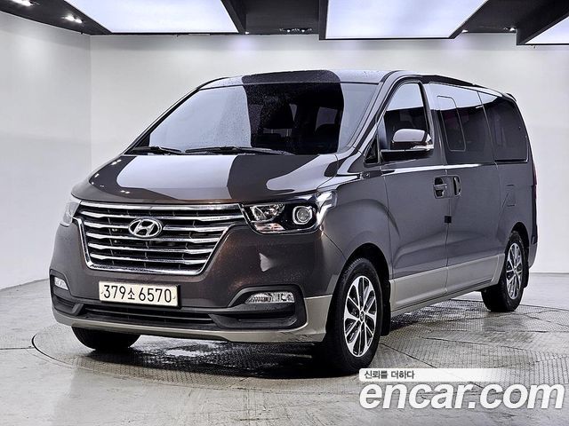Hyundai Starex