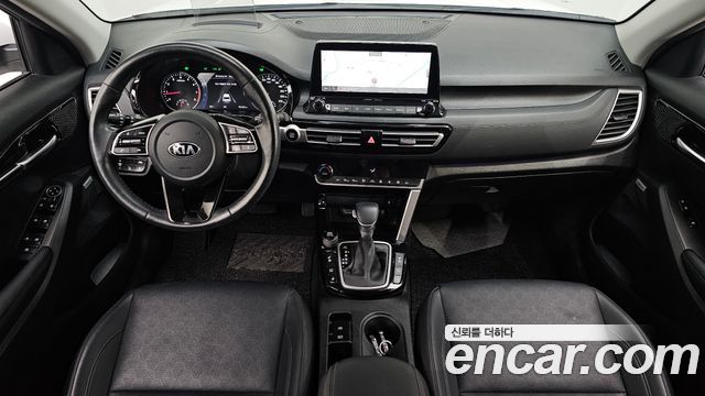 Kia Seltos — interior