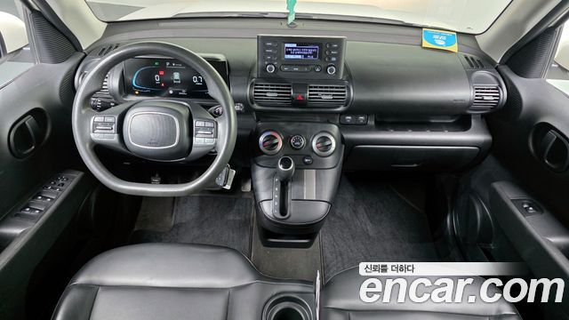 Hyundai Casper — interior