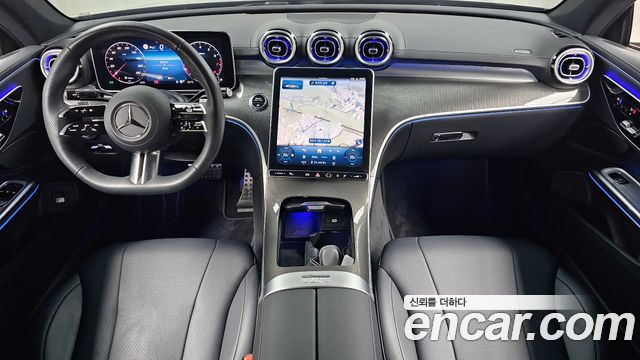 Mercedes-Benz CLE-Class — interior