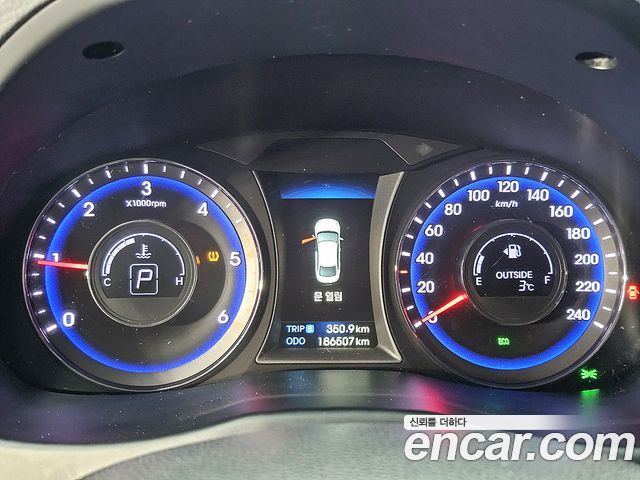 Hyundai i40 — interior