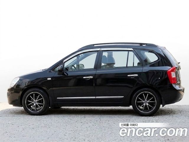 Kia Carens — exterior