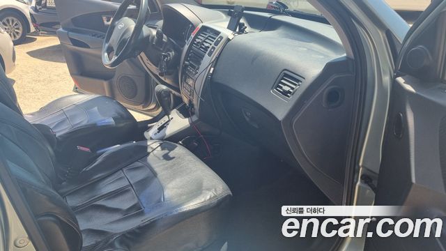 Hyundai Tucson — interior