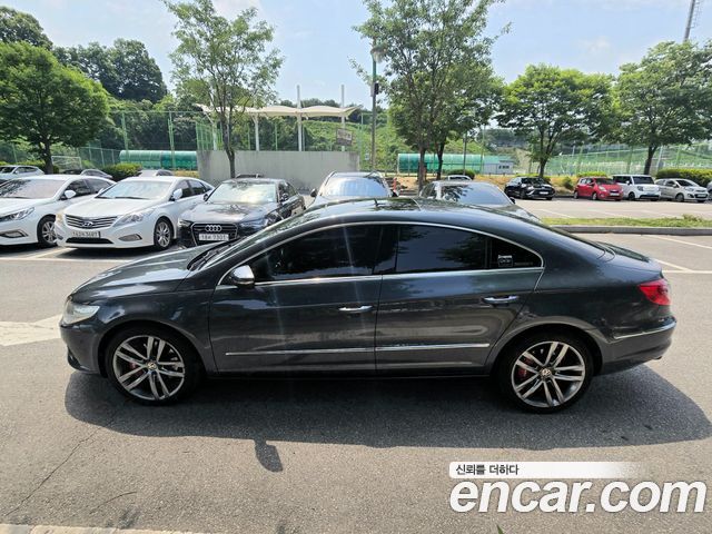 Volkswagen CC — interior