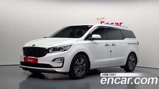 Kia Carnival — exterior
