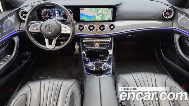 Mercedes-Benz CLS-Class — interior