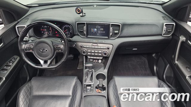 Kia Sportage — interior