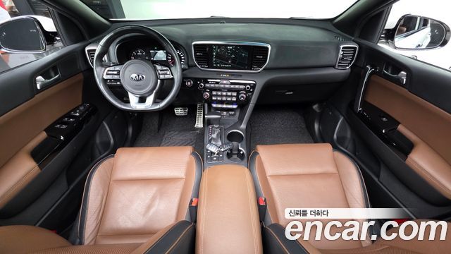 Kia Sportage — interior