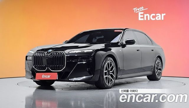 BMW 7 Series — exterior