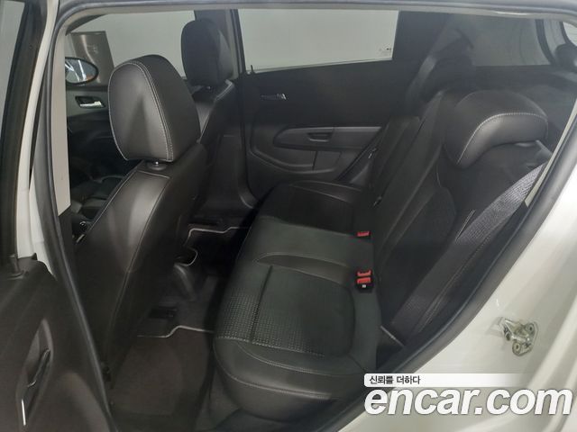 Chevrolet Korea Aveo — interior