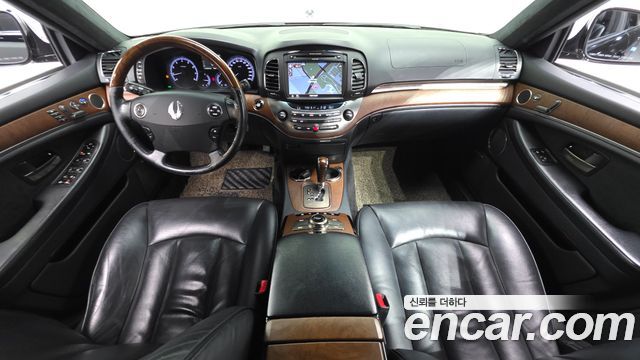 KG Mobility Chairman — interior