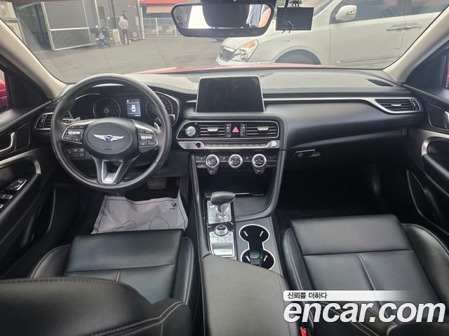 Genesis G70 — interior