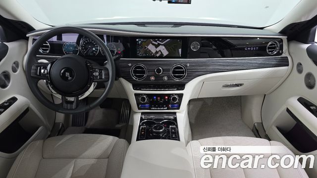 Rolls-Royce Ghost — interior