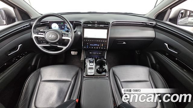 Hyundai Tucson — interior