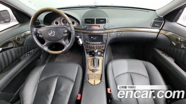 Mercedes-Benz E-Class — interior
