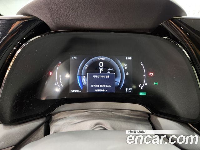 Lexus RX — interior