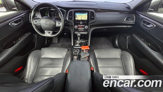 Renault Korea SM6 — interior