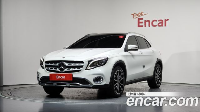 Mercedes-Benz GLA-Class — exterior