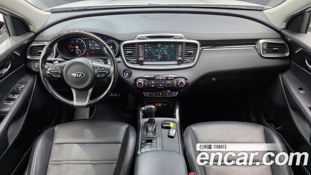 Kia Sorento — interior