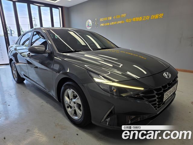 Hyundai Avante — exterior