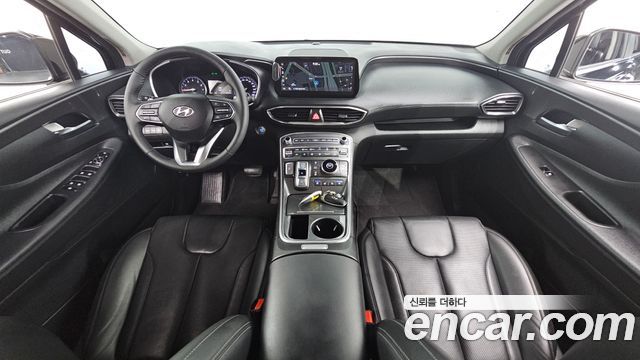 Hyundai Santa Fe — interior