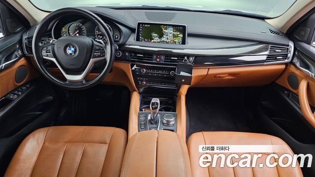BMW X6 — interior