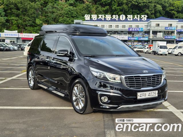 Kia Carnival — exterior