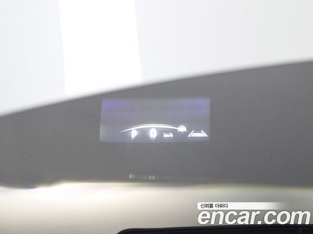Lexus RX — interior