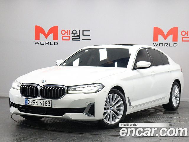 BMW 5 Series — exterior