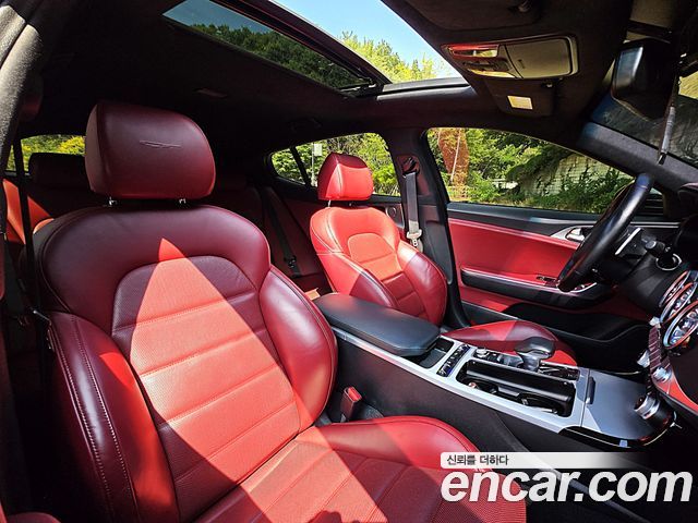 Kia Stinger — interior