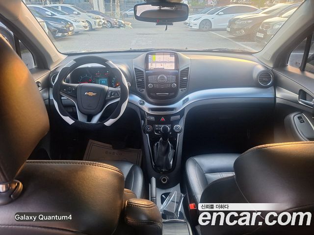 Chevrolet Korea Orlando — interior
