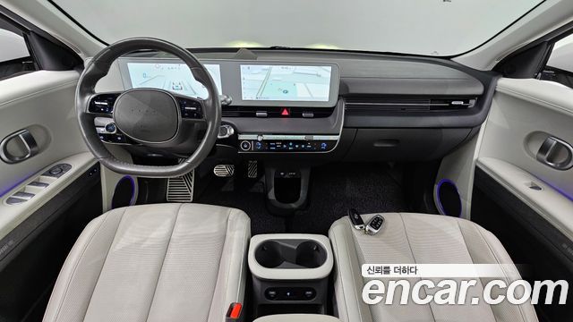 Hyundai IONIQ 5 — interior
