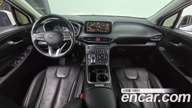 Hyundai Santa Fe — interior