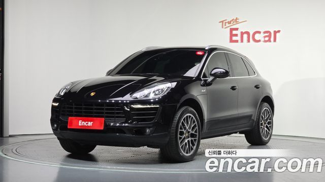 Porsche Macan — exterior