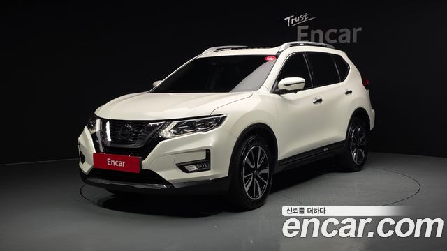 Nissan X-Trail — exterior