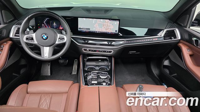 BMW X5 — interior