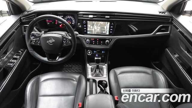 KG Mobility Korando — interior