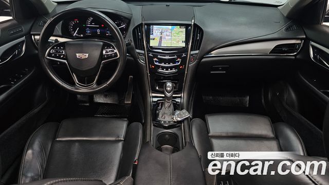Cadillac ATS — interior