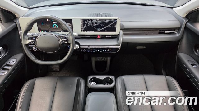Hyundai IONIQ 5 — interior