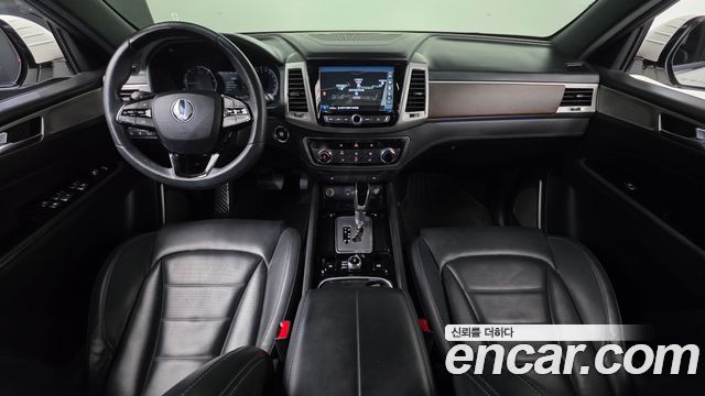 KG Mobility Rexton — interior