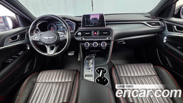 Genesis G70 — interior