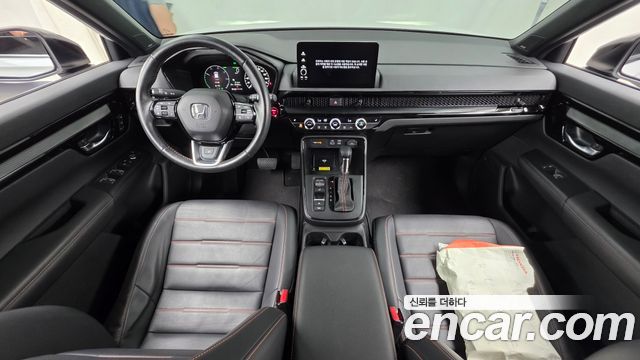 Honda CR-V — interior