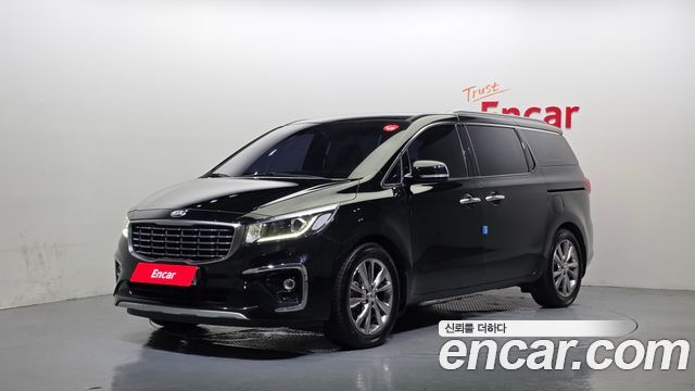 Kia Carnival — exterior