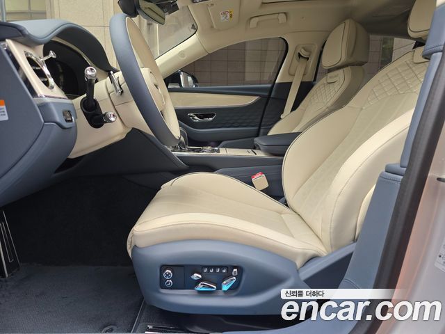 Bentley Flying Spur — interior