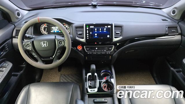 Honda Pilot — interior