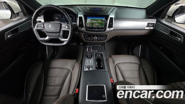KG Mobility Rexton — interior