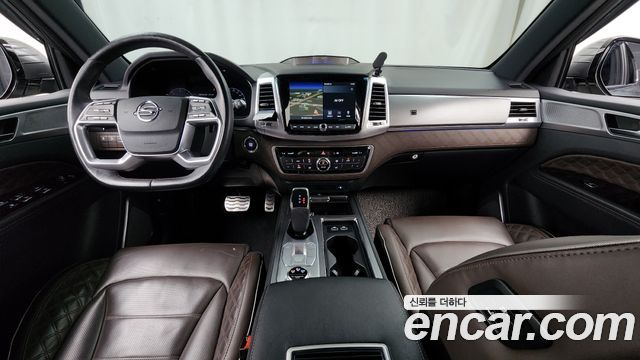 KG Mobility Rexton — interior