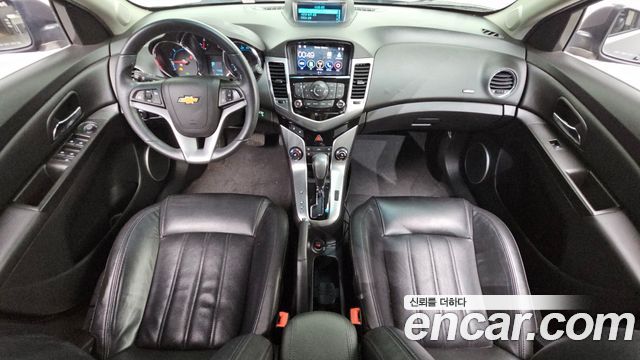 Chevrolet Korea Cruze — interior