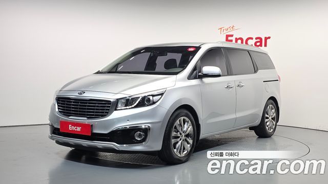 Kia Carnival — exterior
