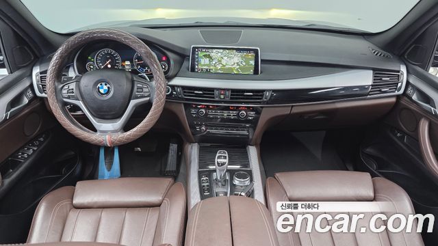 BMW X5 — interior